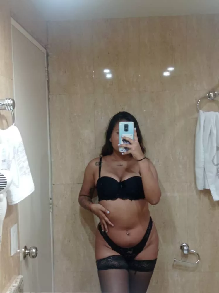 [selling] available for ✨Sext✨Cam✨Custom✨Fetish✨GFE ✨ add me on Kik: coquitocute20 // Snap: coquitocute20 ✨ posted by Andrea-20