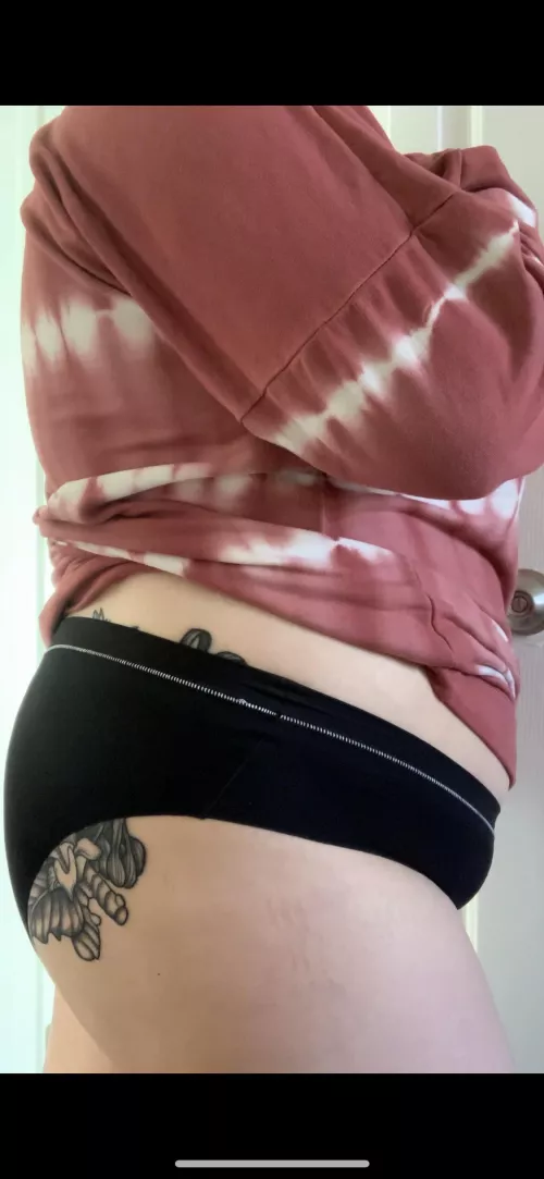 [selling] black nylon panties. 24 hour wear. Add on’s by request. Breastmilk available. Dm to claim. 🎄 by milkietwin