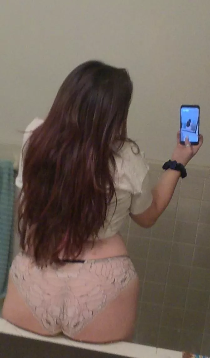 🌸[selling]🌸 can I sit on your lap? you might notice how wet my panties are ... ( ◜‿◝ )♡ posted by bakedeggplant