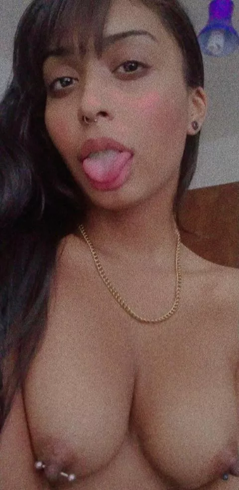 [SELLING] [F] 🔥 THIS HOT LATINA WANNA MAKE U CUM HARD 🔥SEXTAPE, CUSTOM, WEBCAM, SEXTING 👉👉👉👉👉👉 Snapchat: Alaskalew04 Kik: Alaska04l posted by AlaskaSlut69