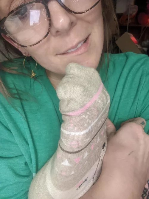 [selling] I could barely hold these close to my face!!! I've literally lost track of how many days I'm now on 👃😵‍💫 claim them as your own b4 someone else does first **$49-- shipping+ sexy pics included! by MzRosieB