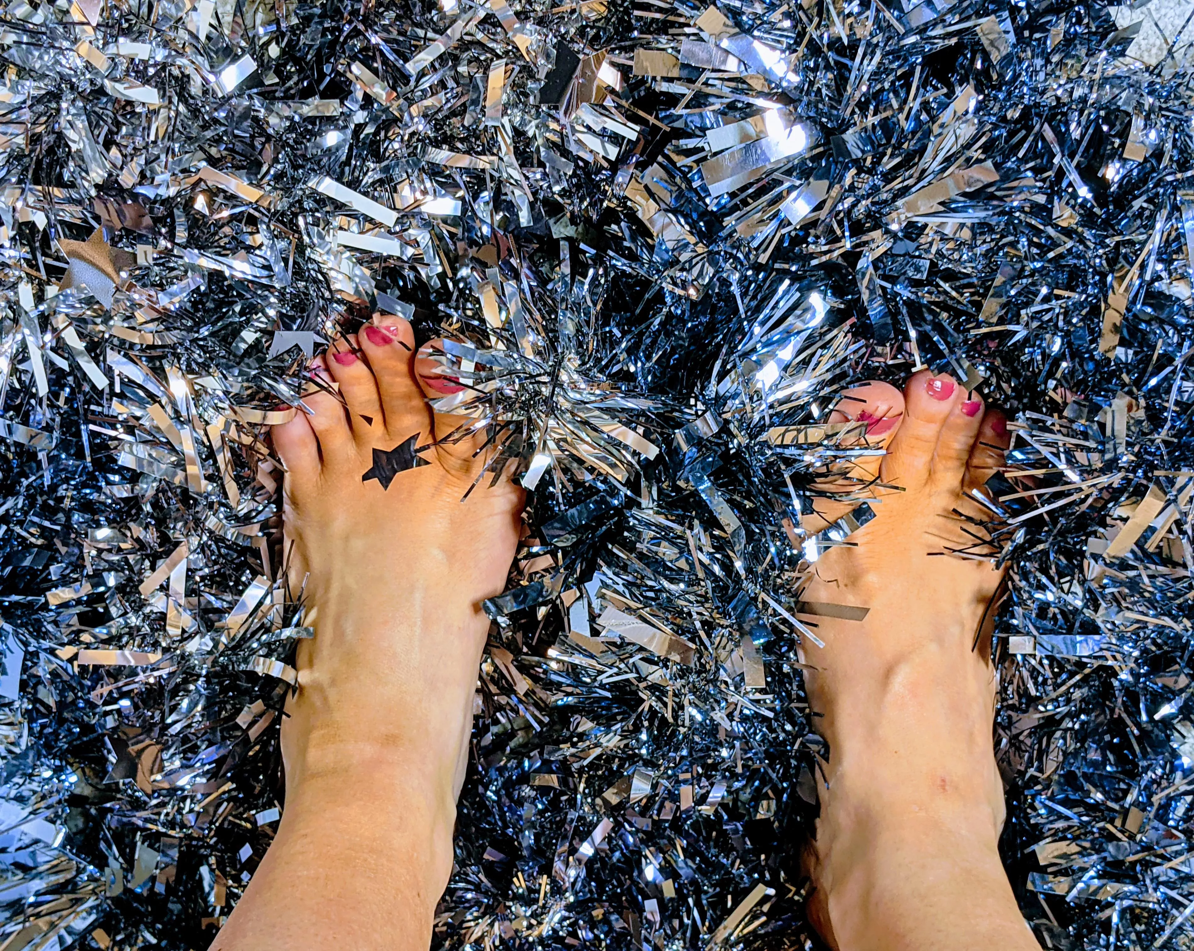 [Selling] 👅👣 I need my toes sucked..... but have I been a good girl this Christmas?! 🎄🧑🏻‍🎄 🙏🏼🙏🏼🤤 DM me for info on the new socks Santa gifted me this year 🧦 posted by the-sockslut