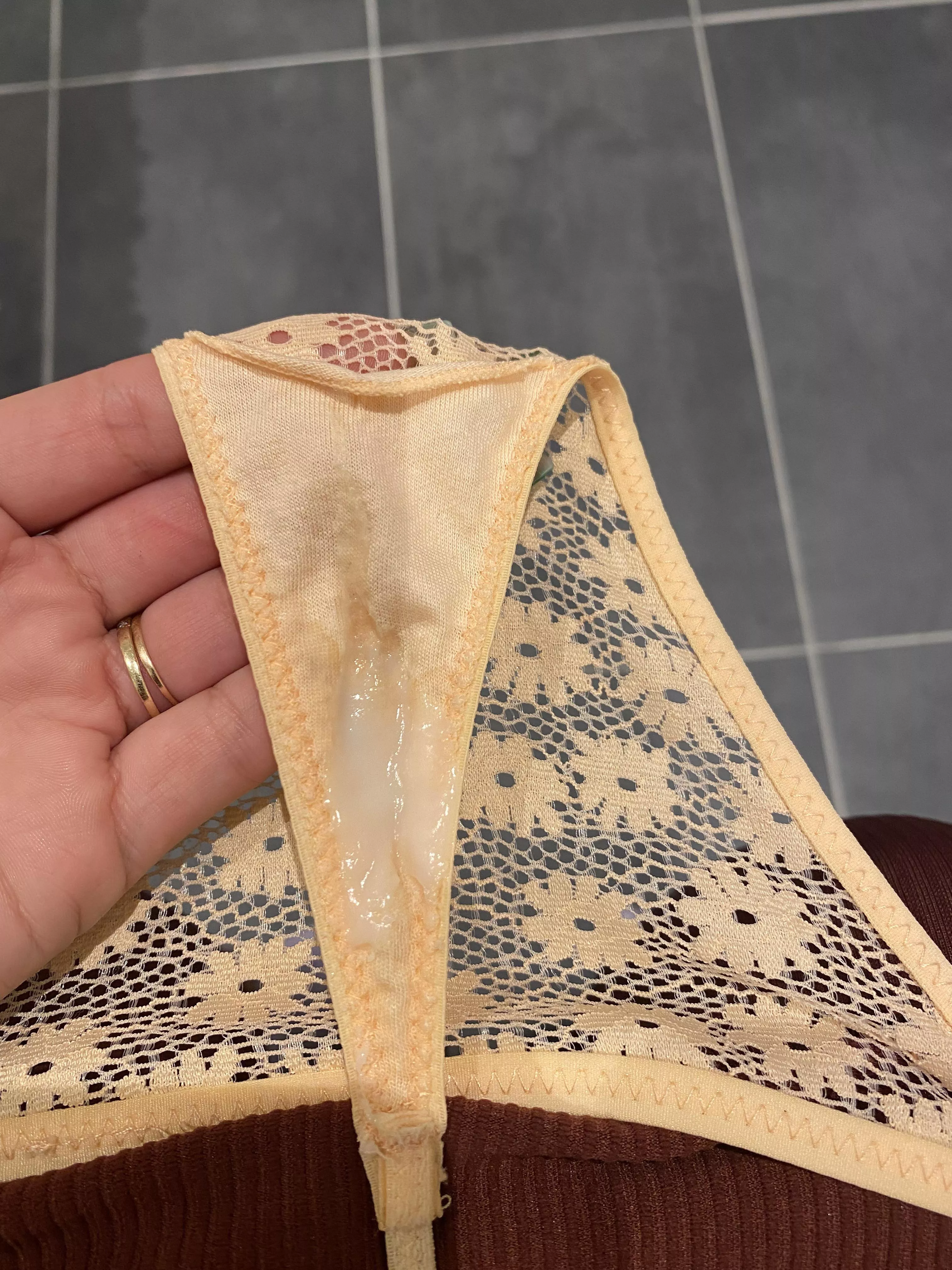 [SELLING] Sweaty and creamy panties after today’s gym session 👅 I cum in them too 💦 Message me for more info! posted by klaudiaxxx