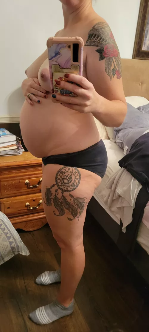 [Selling] These pregnant panties are ready to get my juices 💦 all inside for you!! One days wear and two pictures included in base pay. Add-ons available! DM or Kik ⭐IntheStars802⭐ by IntheStars802