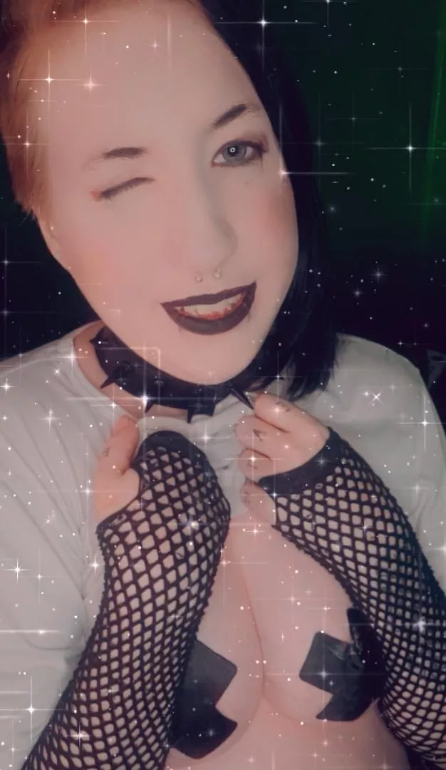 [Selling] Tons of fun available now from your virtual goth girlfriend! 💙Panties 💙Stockings 💙Pics 💙Vids 💙Customs 💙Sext 💙Daily Deals 💙Kik/Snap NegativeRevive posted by NegativeRevive