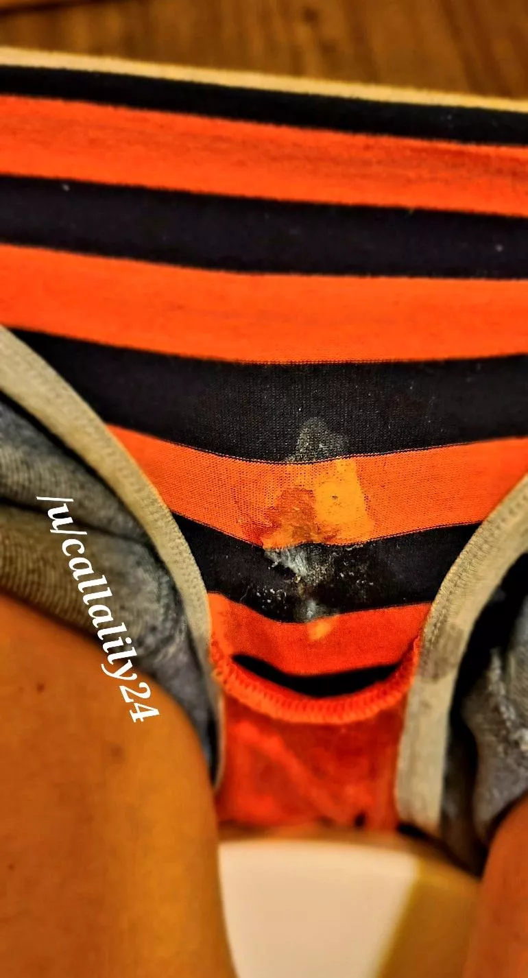 [selling] [US] I'm ready to soak a pair just for you! 💦 $30 - minimum 2 day wear - fresh when ordered - addons available (including pics & vids) - Cashapp only - fetish friendly! 💖 posted by callalily24