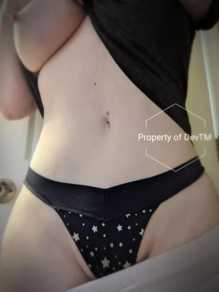 [Selling] [US] 🥳It's my birthday month! Orders get an extra bonus 🎁, along with my always free tracked shipping, vacuum seal, and other fun goodies 🍭 This 3 day thong is $35 and ready to go! Add my socks from last week for $15 more! by Dev-tm