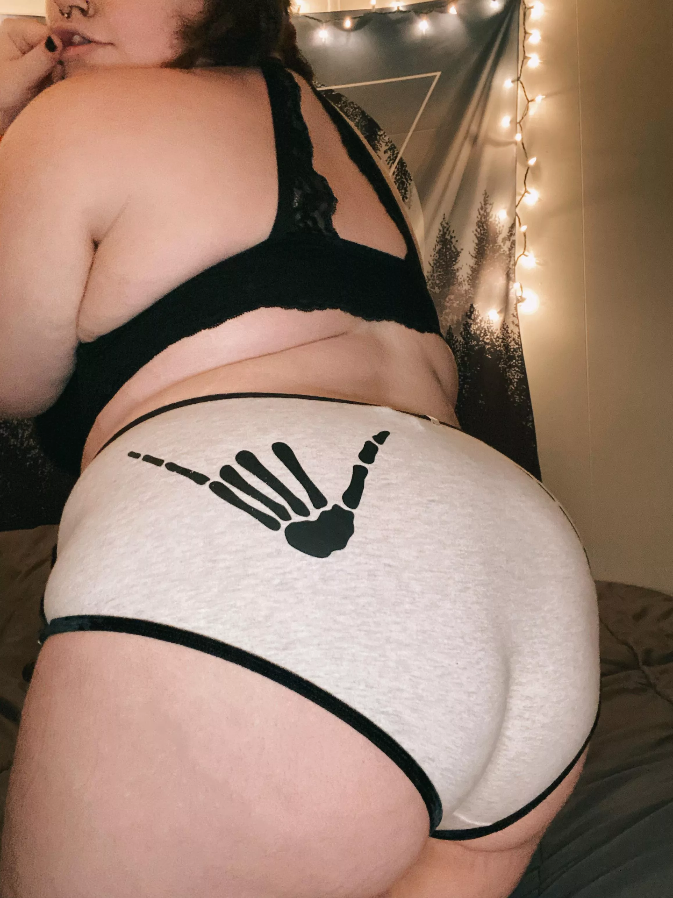 [Selling] Verified 19 Year old bbw stoner selling cute used panties❤️ wet 24/7❤️ free tracking❤️ 2-3 day wear❤️ fetish friendly!!❤️ (kik):lilraccoongirl666 or (telegram):lilraccoongirl666 • posted by lilraccoongirl
