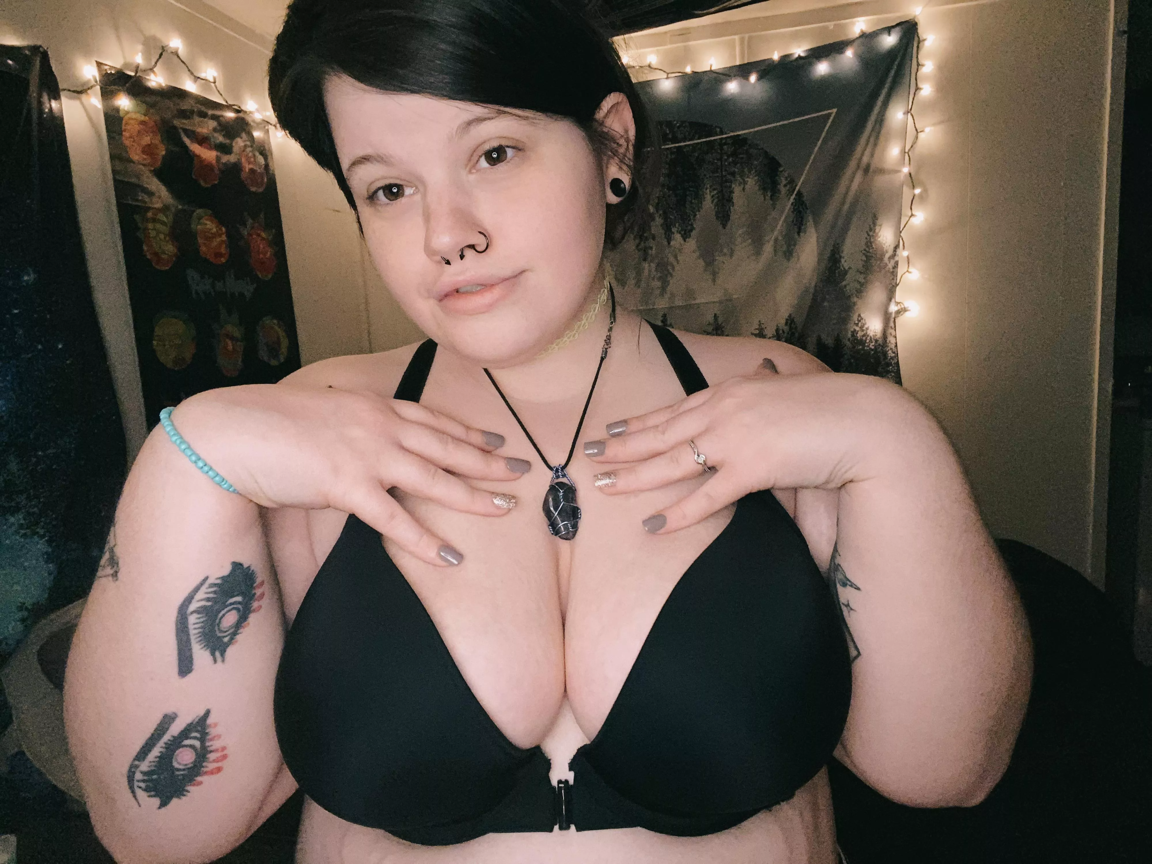 [Selling] Verified 🌸20🌸BBW🌸Customs🌸GFE🌸Sexting🌸Premades🌸Fetish Friendly 🌸Panties and socks 🌸Ask about my menu!❤️(KIK):lilraccoongirl666 or (telegram):lilraccoongirl666 • posted by lilraccoongirl