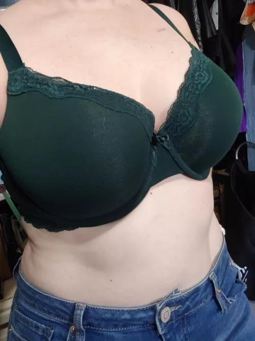 [SELLING] XL used panties, 36D-38DD used bras. 👙 All pink panties $5 off throughout February! 💕 Venmo or Cashapp preferred. 💸 by DezrtBat