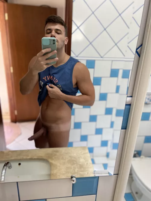 Semi hard for you. by italofassin