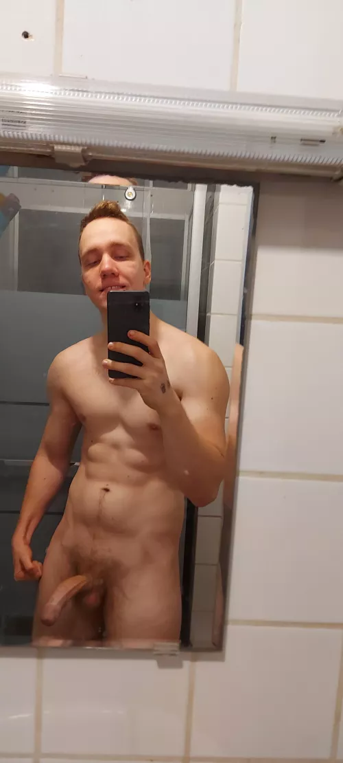 Sending good vibes with a good smile ? Pm open ;) by belgarathhh