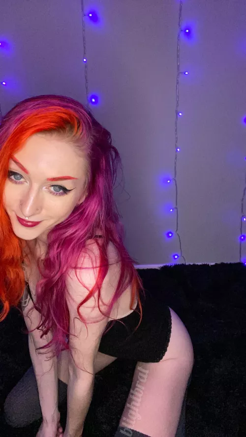 Sending you kisses 😚 by blightbrat