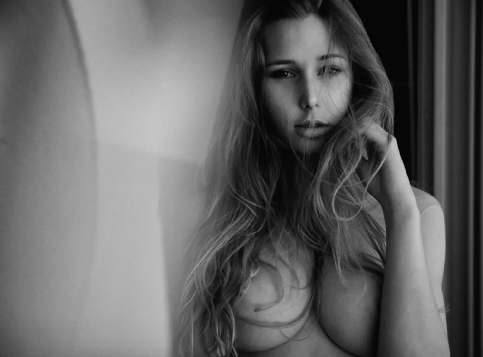 Sensual (xpost r/Amedea) posted by regularsatnightthing