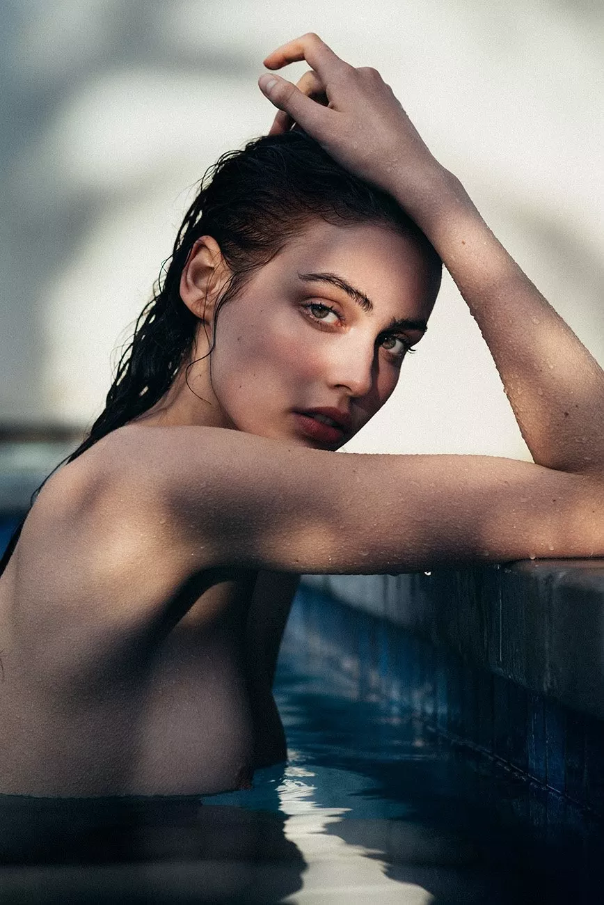 Sera Mann posted by 717