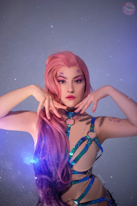 Seraphine cosplay by ZoeVolf by ZoeVolf