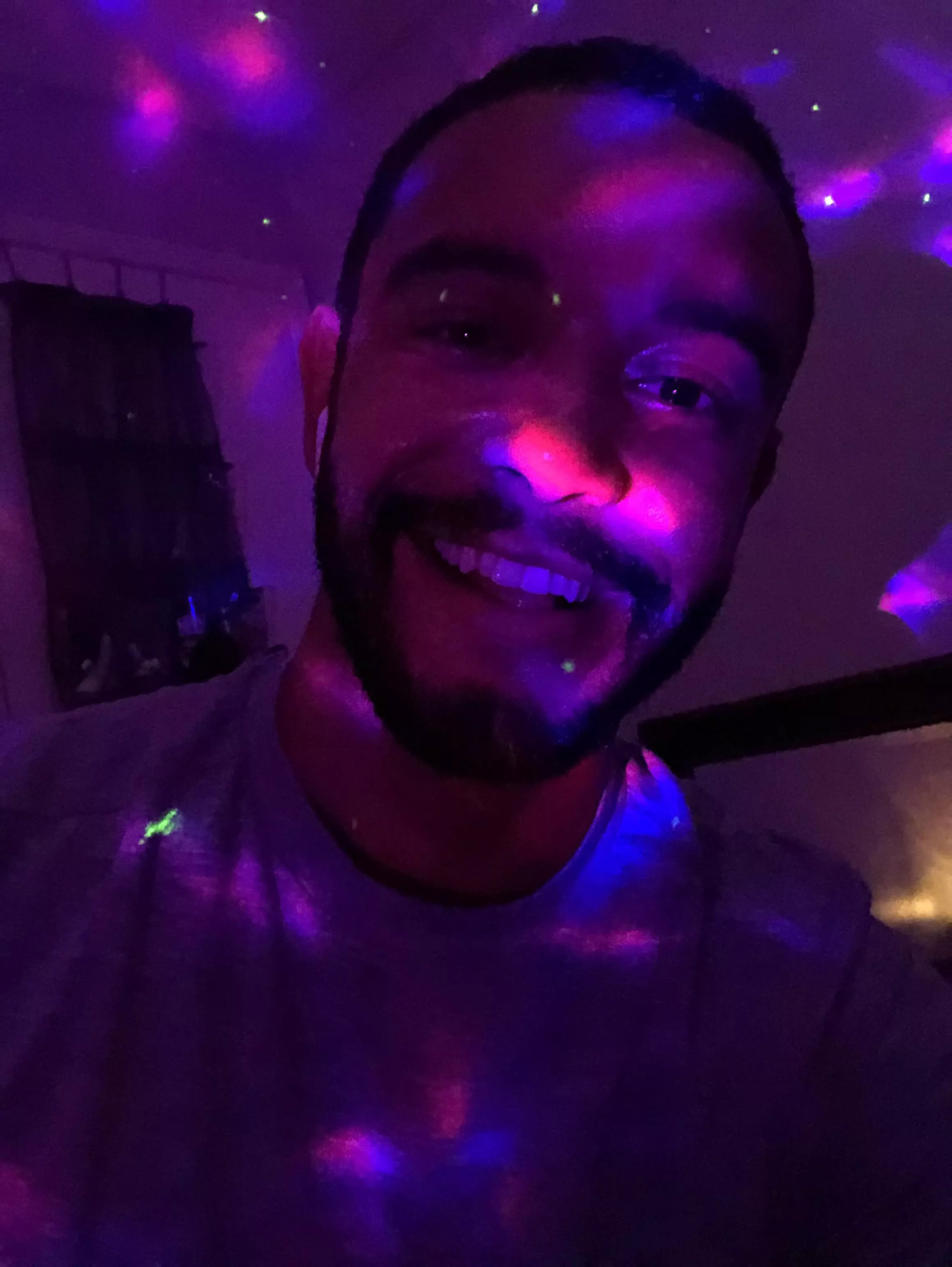 Setting up the trip cave 🌌 posted by clarkthegiraffe