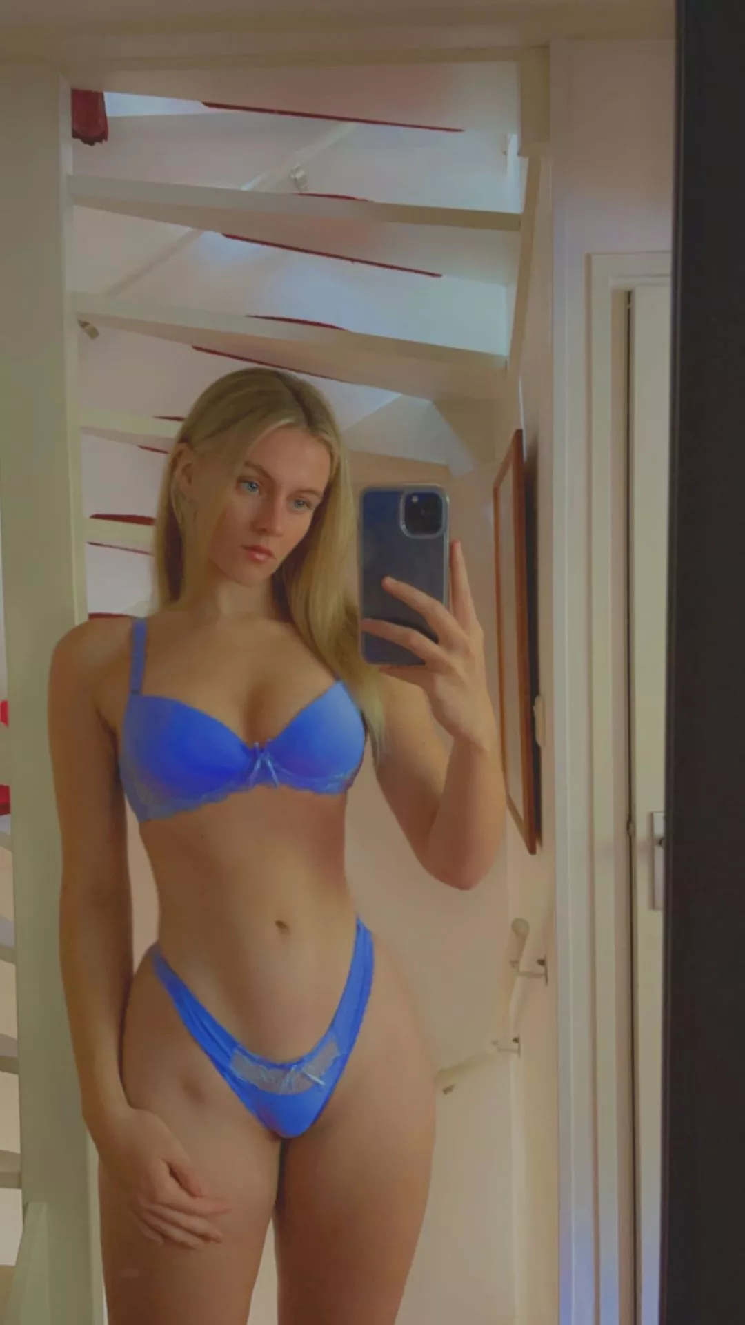 Sexy🤤 posted by roberto0209