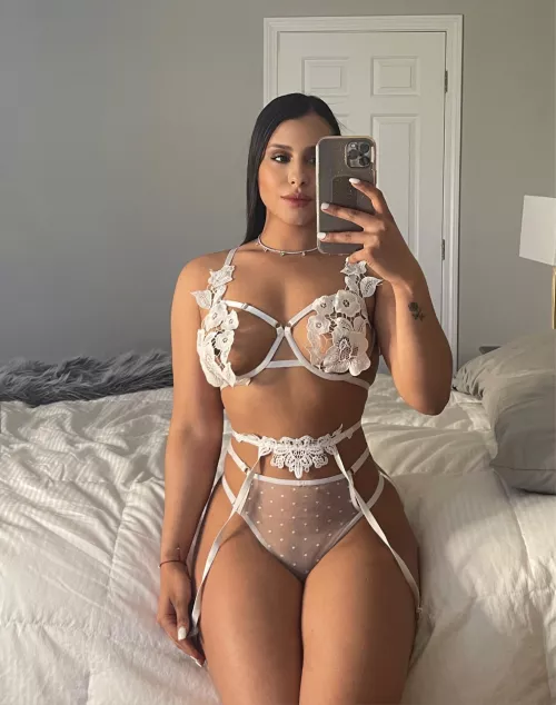 Sexy Alana 💛 by LoveSexyAlana