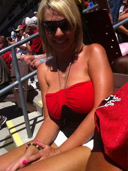 Sexy Alysha at a game. What next.. posted by ilguy4cpl