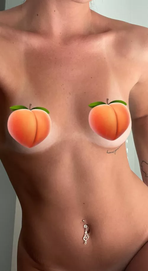 sexy ass tan lines!!! 💋🍑 by modelxmeg