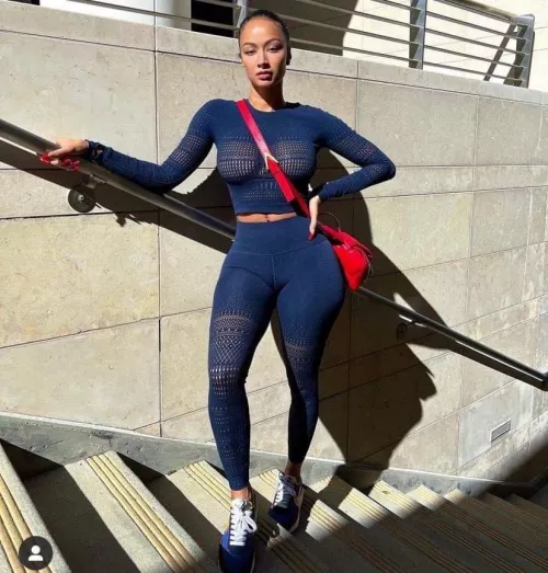 Sexy Azz Draya by LonnL