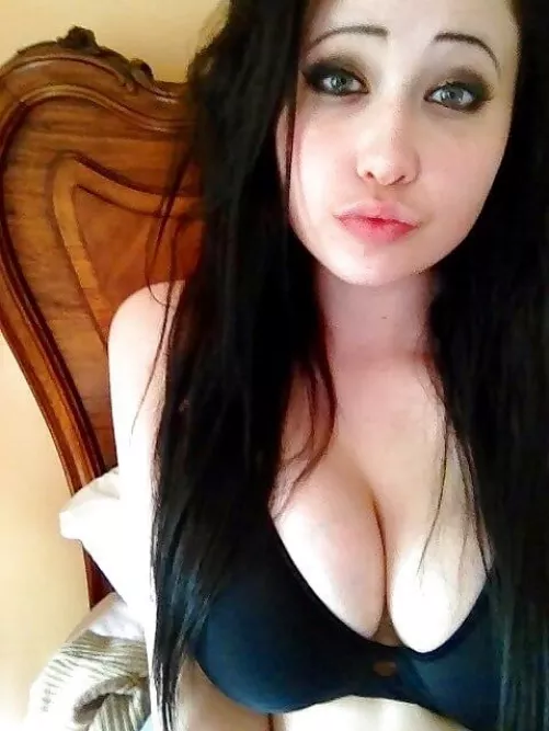 Sexy babe with awesome big Melons by BoobsandTitsLovers