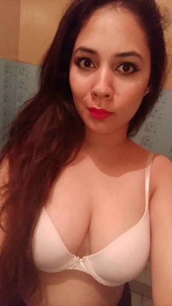 Sexy beautiful indian girl full nude album 😘💦😍 link in comment ⬇️ posted by Any_Banana9528