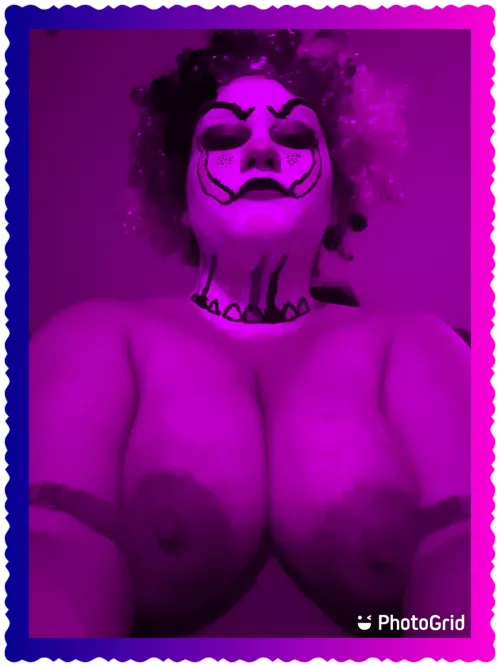 Sexy clown face paint Halloween look wanna see more? by la_latina100