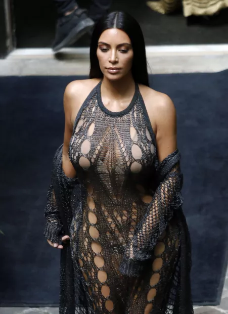 Sexy Curves by BimboParadise1