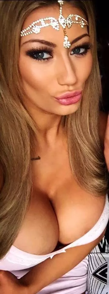 Sexy face jewelry posted by [deleted]