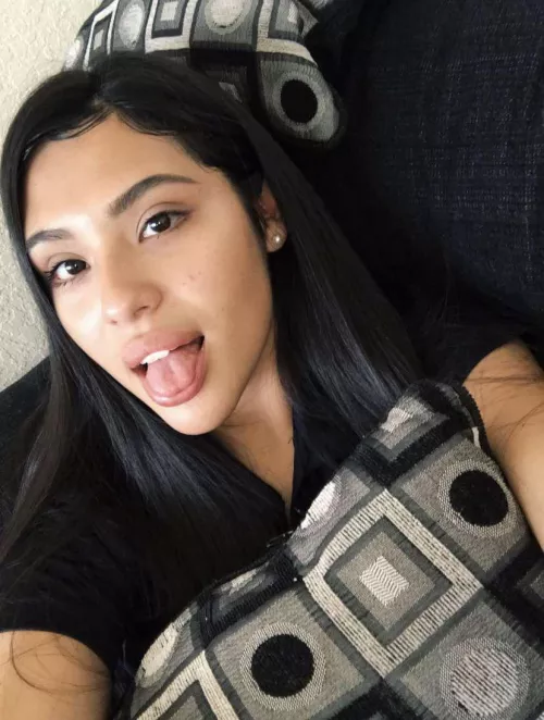 Sexy Latina 😍 by igonzalez92