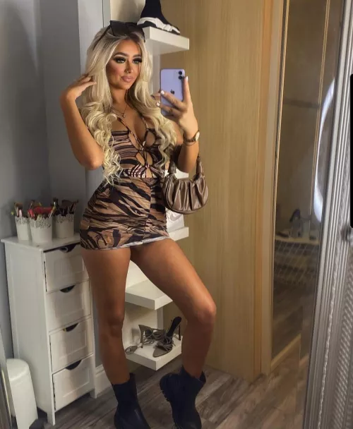 Sexy legs by Such_Rub5915