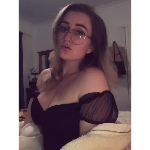 sexy look by bitsoftits