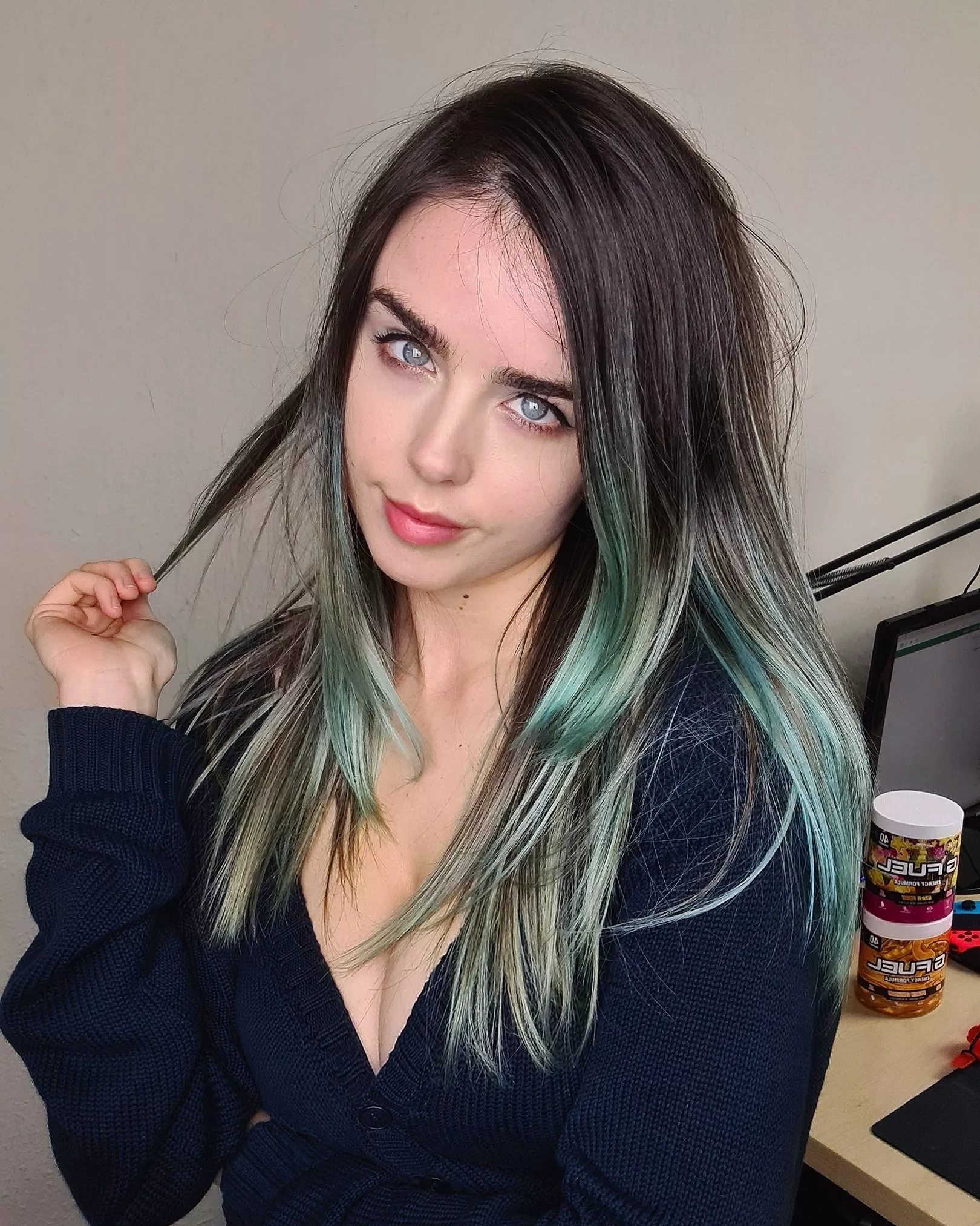 Sexy Mermaid posted by Blankbanana