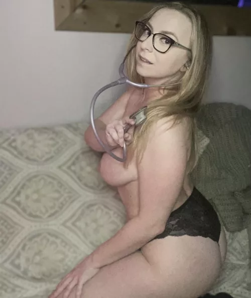 SEXY NURSE ALERT! How can I help you? 😜💦💋 by Tazzzzyppv