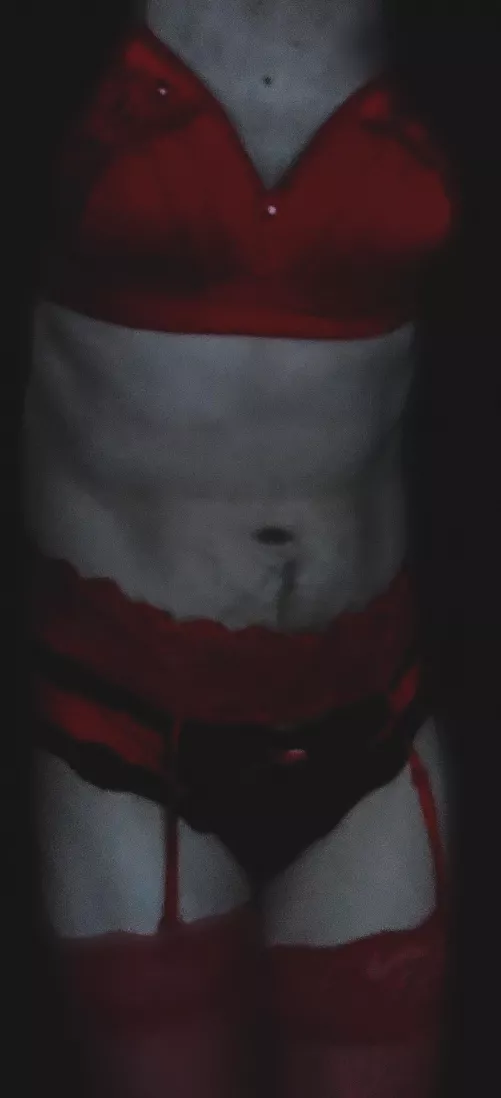 Sexy red lingerie/ab flex😘 by straightsissydressup