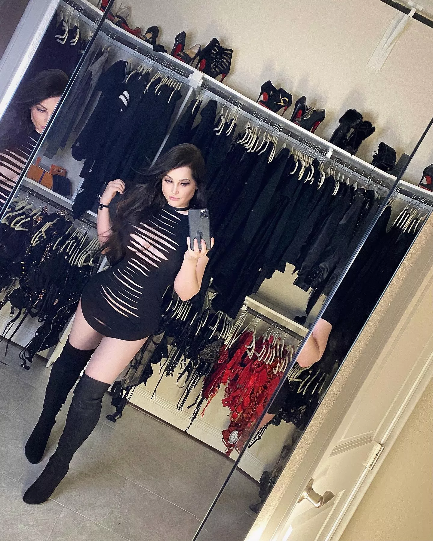 Sexy Selfie posted by [deleted]