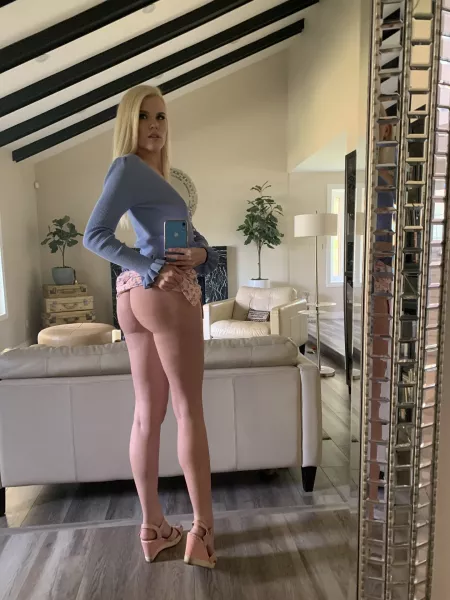 Sexy Selfie. by ThatsWhtILikeAboutU2