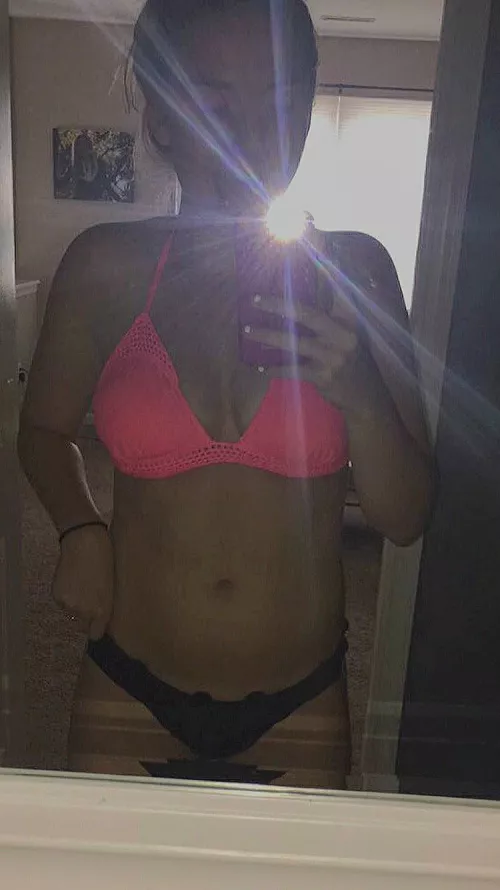 Sfw bikini pic ☺ by Ok-Philosopher-7135