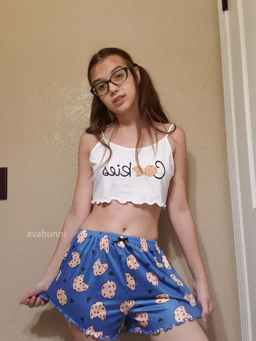 Sfw post in my pajamas by AvaBunni