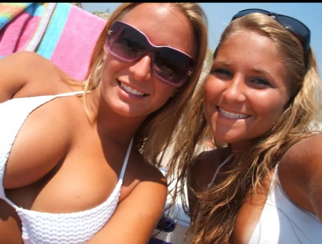 Shades or no shades by Chaturbater1