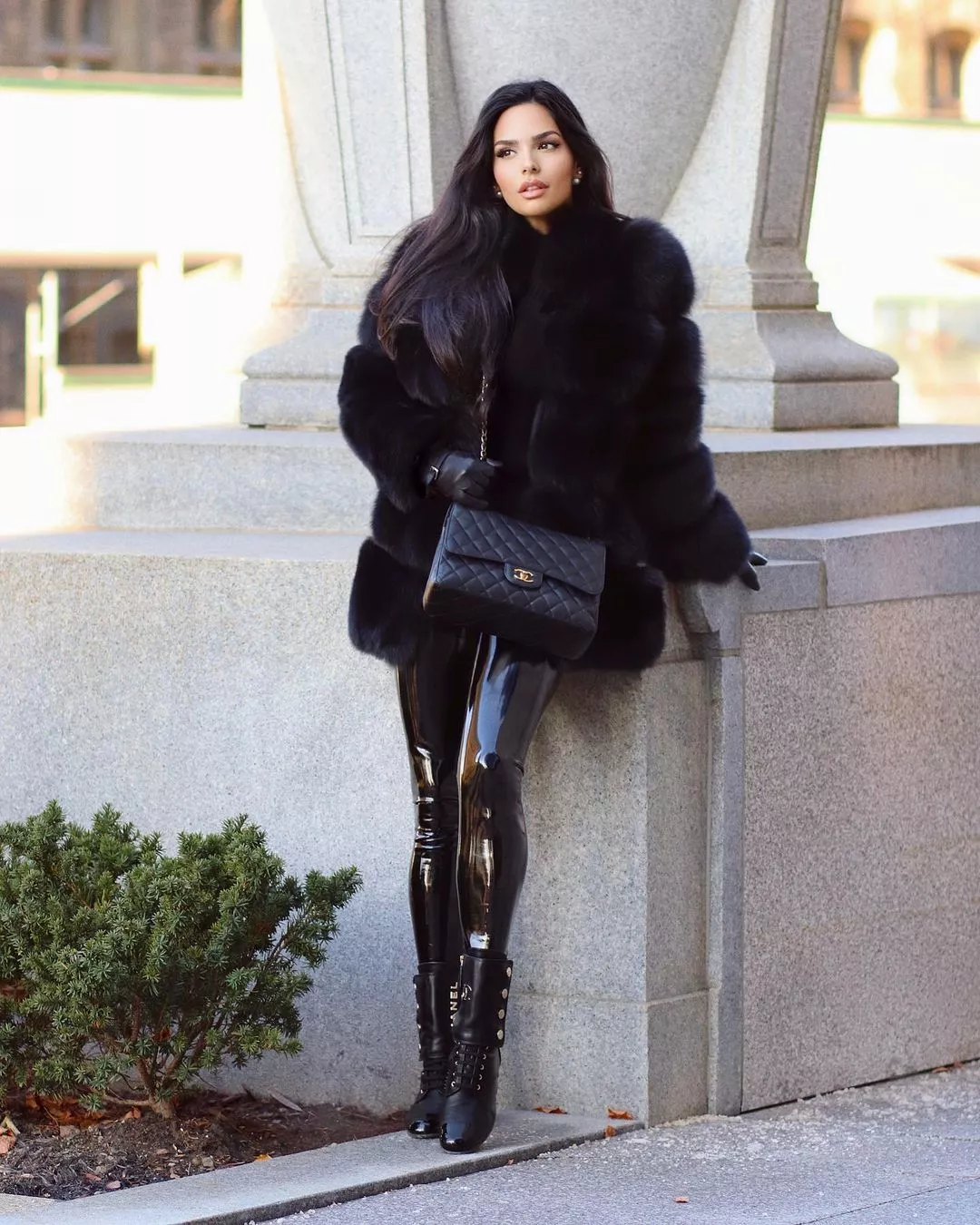 Shadi Y posted by poluza112