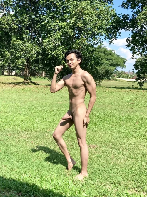 Shadow n highlights from the Sun by Maxcro12