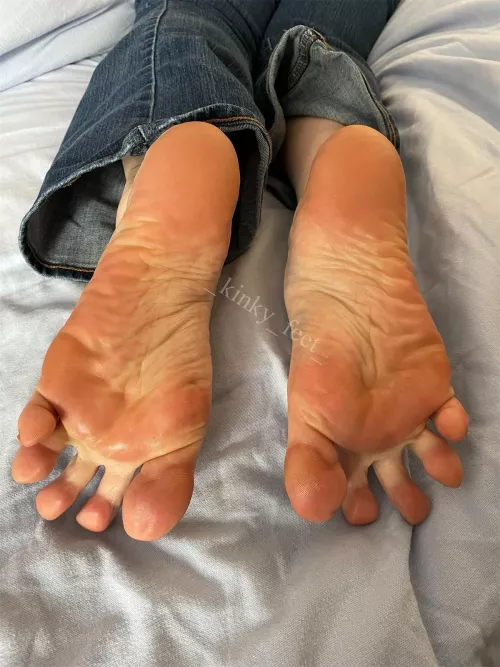 Shall we snuggle 😃 by Kinky_Feet_Onlyfans