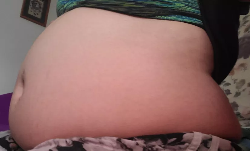 Shapely? by throwawayfeedee18