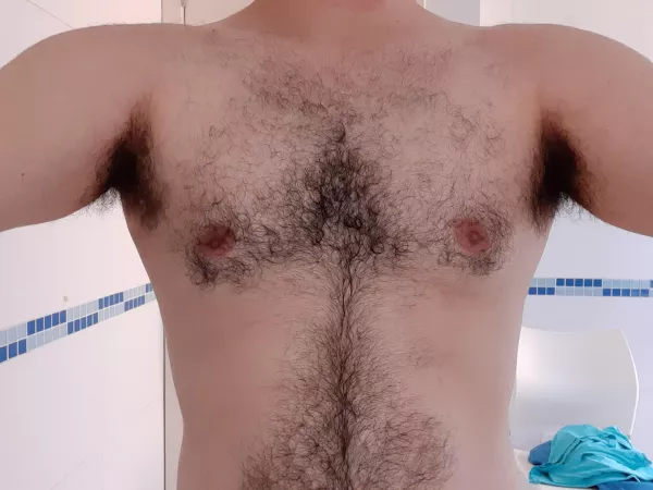 Shaving the armpits is not a habit of mine by gautsvo