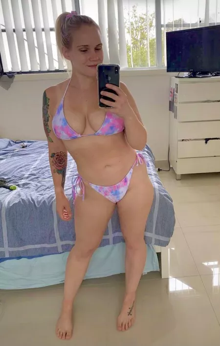 Shazza McKenzie by Mission-Performer-53