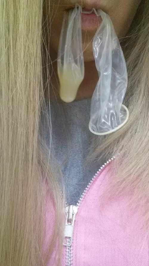 She brings her breakfast home by andfree01