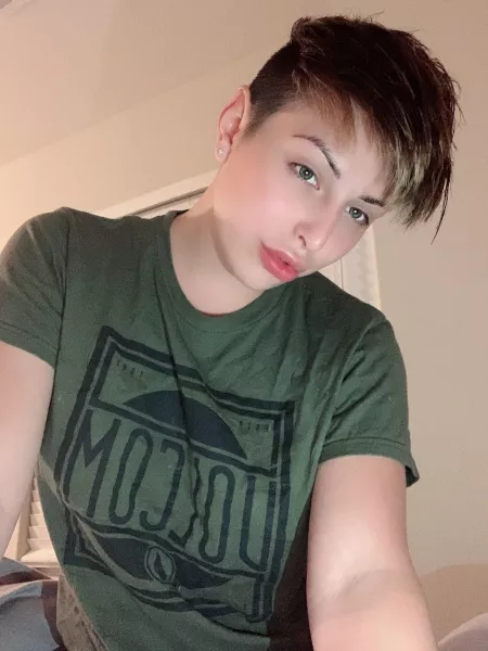 She cut her hair by wastemonkey